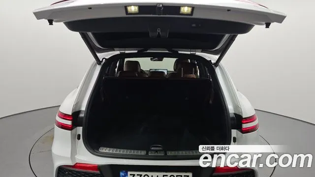 2023 Genesis GV70 2.5T Gasoline AWD Sold VIN KMTMA81BDPU124224 – side profile