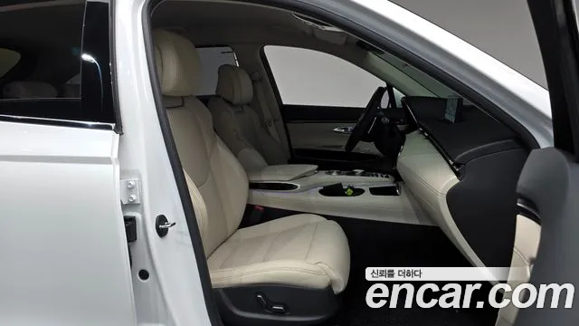 2023 Genesis GV70 2.5T Gasoline AWD Sold VIN KMTMA81BDPU135443 – trunk area