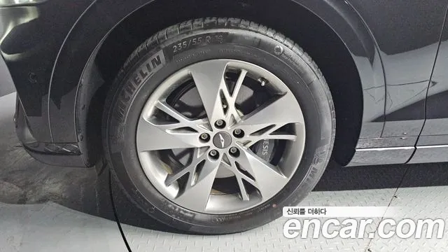 2023 Genesis GV70 2.5T Gasoline AWD Sold VIN KMTMA81BDPU141887 – undercarriage 2023 Genesis GV70 2.5T Gasoline AWD Sold VIN KMTMA81BDPU141887 – undercarriage
