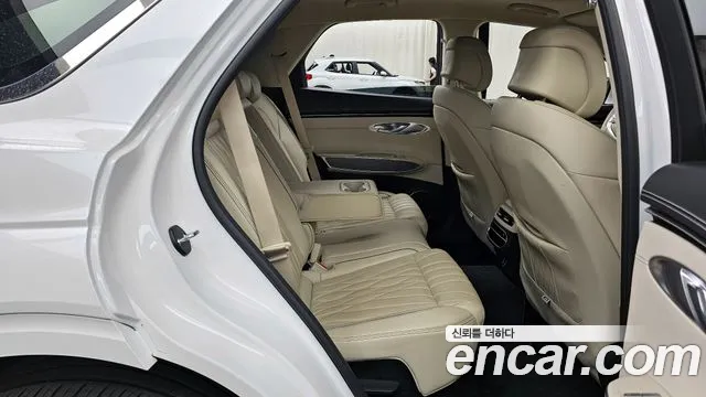 2024 Genesis GV70 2.5T Gasoline AWD Sold VIN KMTMA81BDRU150822 – trunk area