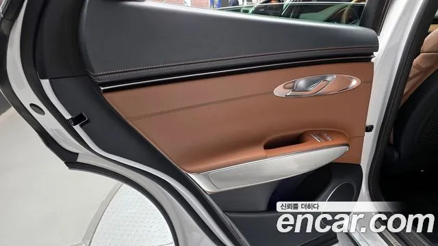 2024 Genesis GV70 2.5T Gasoline AWD Sold VIN KMTMA81BDRU159370 – undercarriage