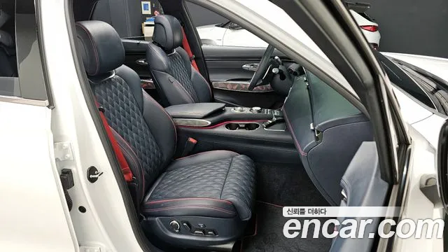2024 Genesis Gv70 2.5t Gasoline Awd Sold VIN KMTMA81BDRU162450 – front exterior