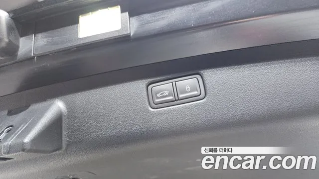 2024 Genesis GV70 2.5T Gasoline AWD Sold VIN KMTMA81BDRU164799 – exterior detail