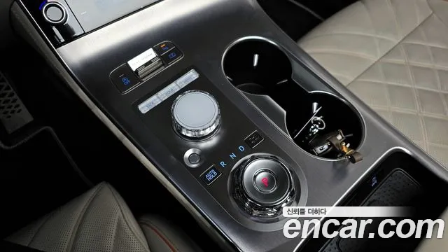 2025 Genesis GV70 2.5T Gasoline AWD Sold VIN KMTMA81BDSU190699 – photo 13 2025 Genesis GV70 2.5T Gasoline AWD Sold VIN KMTMA81BDSU190699 – photo 13