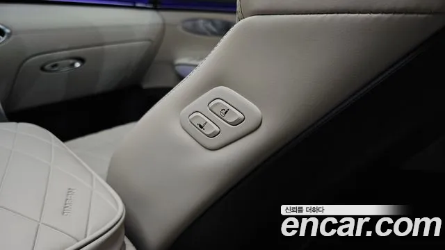 2025 Genesis GV70 2.5T Gasoline AWD Sold VIN KMTMA81BDSU207224 – photo 30