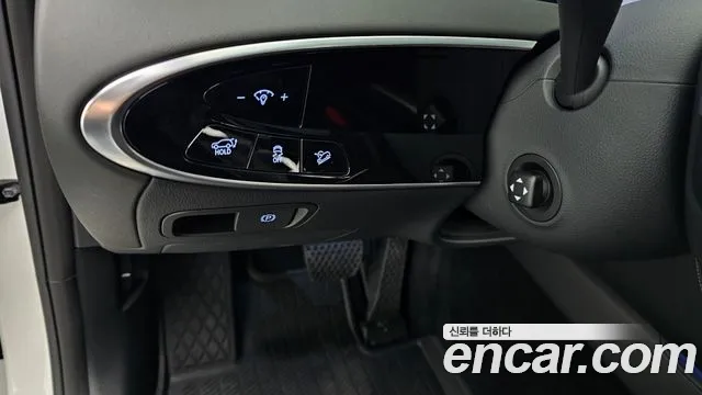 2025 Genesis Gv70 2.5t Gasoline Awd Sold VIN KMTMA81BDSU218640 – front exterior