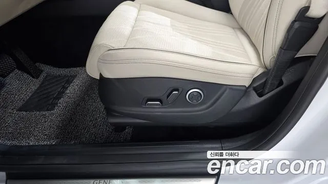 2025 Genesis GV70 2.5T Gasoline AWD Sold VIN KMTMA81BDSU239450 – photo 14