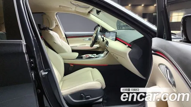 2025 Genesis GV70 2.5T Gasoline AWD Sold VIN KMTMA81BDSU246390 – photo 11