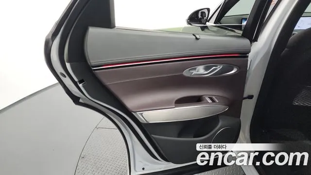 2025 Genesis GV70 2.5T Gasoline AWD Sold VIN KMTMA81BDSU252222 – exterior detail 2025 Genesis GV70 2.5T Gasoline AWD Sold VIN KMTMA81BDSU252222 – exterior detail