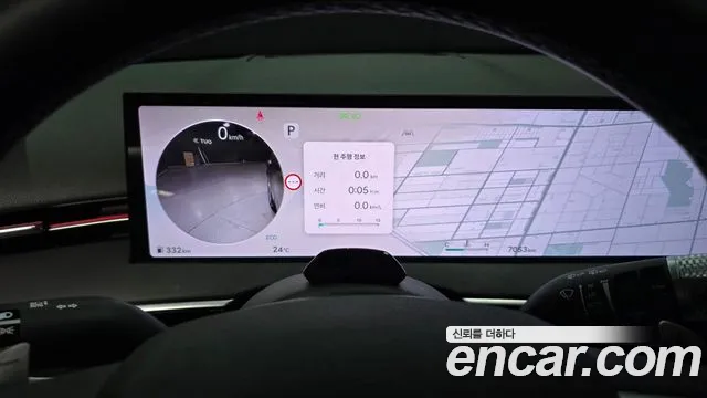 2025 Genesis GV70 2.5T Gasoline AWD Sold VIN KMTMA81BDSU254782 – exterior detail