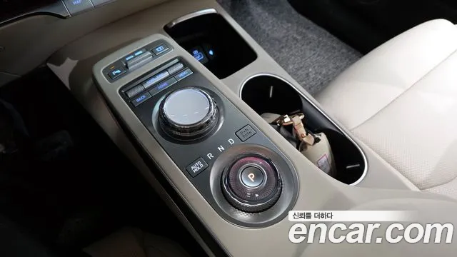 2022 Genesis GV70 2.2 Diesel 2WD Sold VIN KMTMB81ABNU057357 – undercarriage