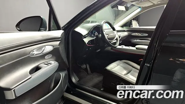 2021 Genesis GV70 2.2 Diesel AWD Sold VIN KMTMB81ADMU000887 – interior seats