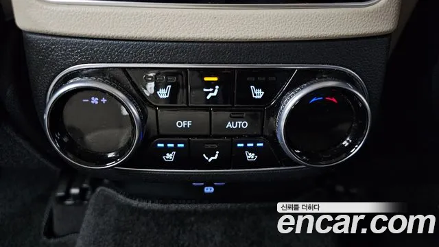2023 Genesis GV70 2.2 Diesel AWD Sold VIN KMTMB81ADPU081691 – dashboard