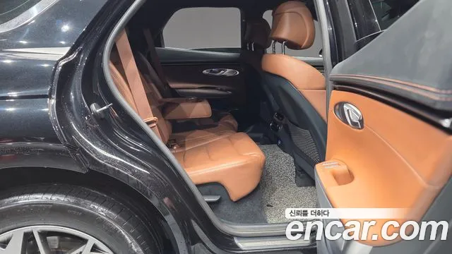 2023 Genesis GV70 2.2 Diesel AWD Sold VIN KMTMB81ADPU093087 – photo 28 2023 Genesis GV70 2.2 Diesel AWD Sold VIN KMTMB81ADPU093087 – photo 28