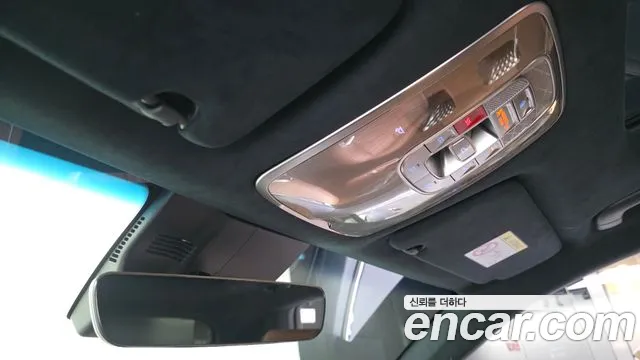 2021 Genesis GV70 3.5T Gasoline AWD Sold VIN KMTMC81CDMU003954 – interior seats