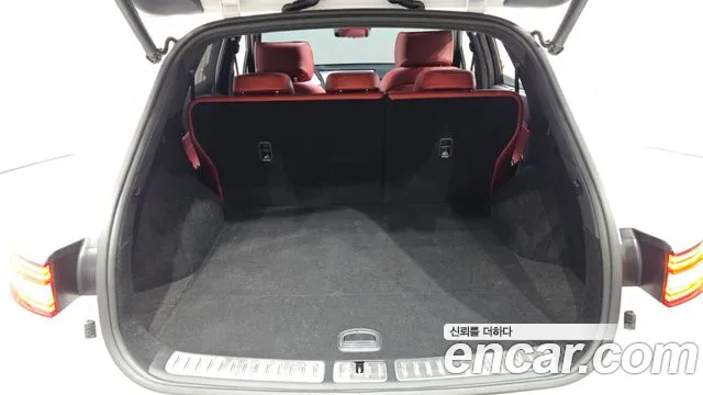 2025 Genesis GV70 3.5T Gasoline AWD Sold VIN KMTMF81CDSU237115 – photo 19 2025 Genesis GV70 3.5T Gasoline AWD Sold VIN KMTMF81CDSU237115 – photo 19