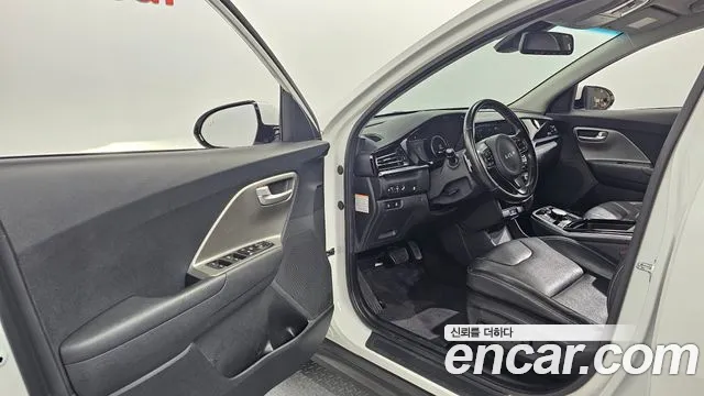2023 Kia Niro Plus Earth Sold VIN KNAA281GFPT000844 – photo 17