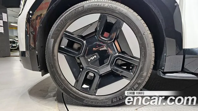 2024 Kia EV9 Long Range 4WD VIN KNAAC815PRS003213