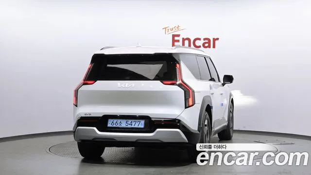 2024 Kia EV9 Long Range 4WD VIN KNAAC815PRS004925