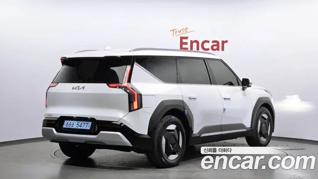 2024 Kia EV9 Long Range 4WD Sold VIN KNAAC815PRS004925 – trunk area