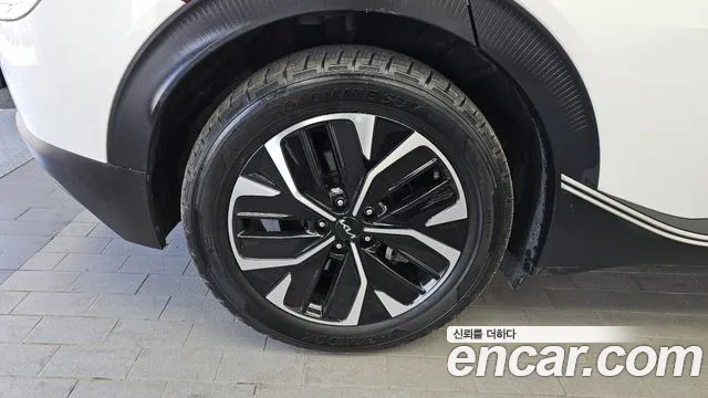 2022 Kia EV6 Long Range Sold VIN KNAC281AFNA003231 – exterior detail 2022 Kia EV6 Long Range Sold VIN KNAC281AFNA003231 – exterior detail