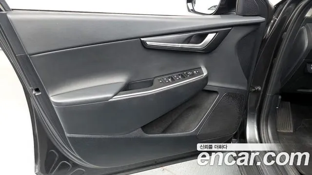 2022 Kia EV6 Long Range Sold VIN KNAC281AFNA049287 – trunk area 2022 Kia EV6 Long Range Sold VIN KNAC281AFNA049287 – trunk area