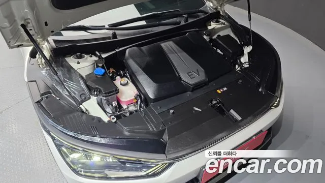 2022 Kia EV6 Long Range Sold VIN KNAC281AFNA050105 – interior seats