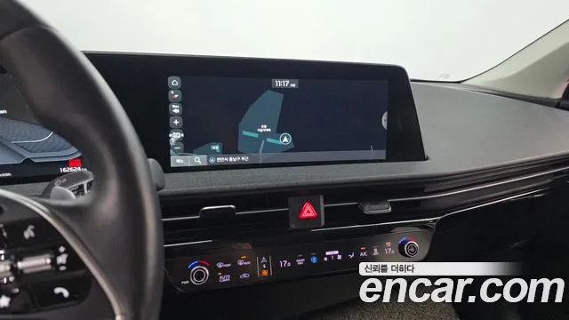 2022 Kia EV6 Long Range Sold VIN KNAC281AFNA055006 – interior seats