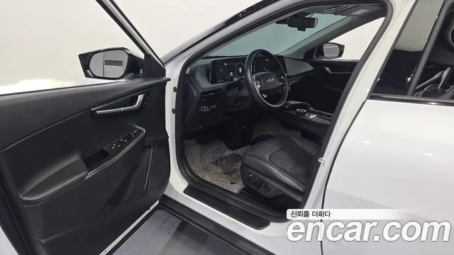 2022 Kia EV6 Long Range Sold VIN KNAC281AFNA055006 – exterior detail