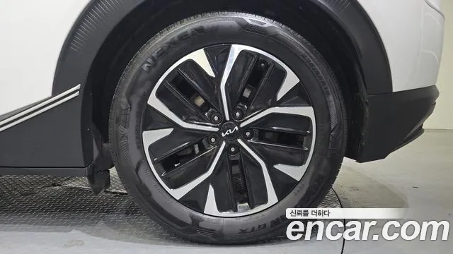2022 Kia EV6 Long Range Sold VIN KNAC281AFNA055006 – photo 14