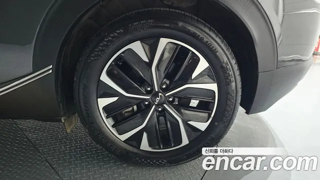 2022 Kia EV6 Long Range Sold VIN KNAC281AFNA071281 – photo 30