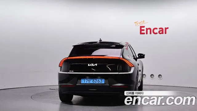 2023 Kia EV6 Long Range Sold VIN KNAC281AFPA105282 – interior seats