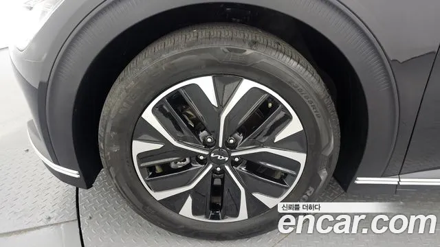 2023 Kia EV6 Long Range Sold VIN KNAC281AFPA105282 – trunk area
