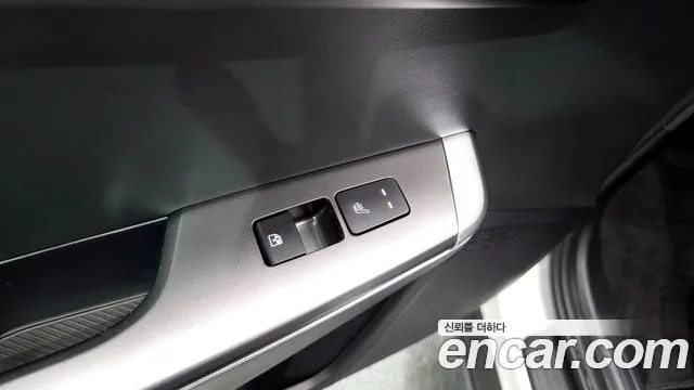 2023 Kia EV6 Long Range Sold VIN KNAC281AFPA605652 – interior seats