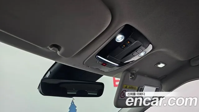 2022 Kia EV6 Long Range 4WD Sold VIN KNAC281CPNA022849 – interior seats