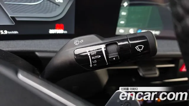 2022 Kia EV6 Long Range 4WD Sold VIN KNAC281CPNA073157 – interior seats 2022 Kia EV6 Long Range 4WD Sold VIN KNAC281CPNA073157 – interior seats