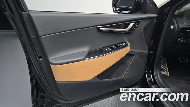 2023 Kia EV6 Long Range Sold VIN KNAC381AFPA133660 – interior seats