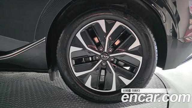2023 Kia EV6 Long Range Sold VIN KNAC381AFPA136651 – exterior detail 2023 Kia EV6 Long Range Sold VIN KNAC381AFPA136651 – exterior detail