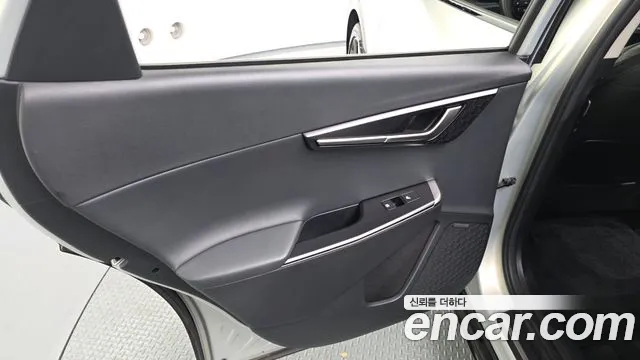 2025 Kia The New EV6 Long Range 4WD Sold VIN KNAC381CPSA225555 – interior seats 2025 Kia The New EV6 Long Range 4WD Sold VIN KNAC381CPSA225555 – interior seats