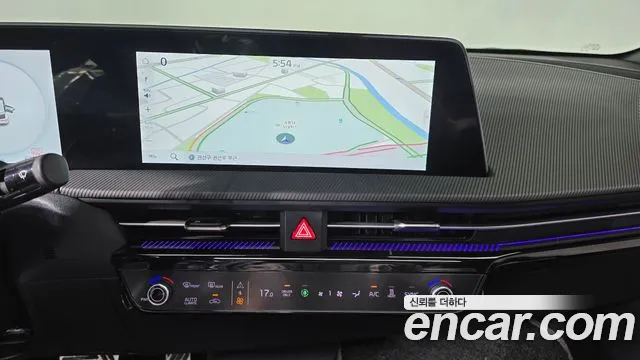2022 Kia EV6 Long Range Sold VIN KNAC581AFNA005735 – interior seats