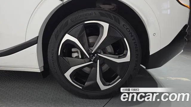 2023 Kia EV6 Long Range Sold VIN KNAC581AFPA160871 – trunk area