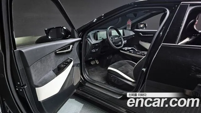 2022 Kia EV6 Long Range 4WD Sold VIN KNAC581CPNA011740 – photo 18