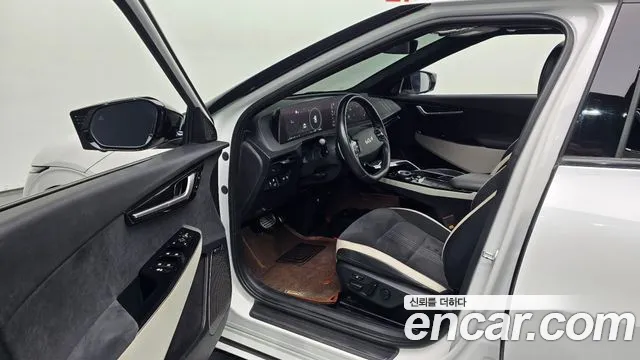 2022 Kia EV6 Long Range 4WD Sold VIN KNAC581CPNA011826 – photo 11