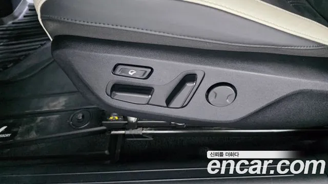 2022 Kia EV6 Long Range 4WD Sold VIN KNAC581CPNA017963 – exterior detail 2022 Kia EV6 Long Range 4WD Sold VIN KNAC581CPNA017963 – exterior detail