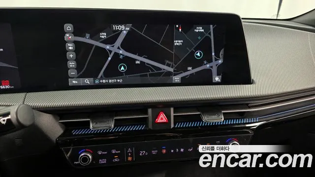 2022 Kia EV6 Long Range 4WD Sold VIN KNAC581CPNA045971 – interior seats
