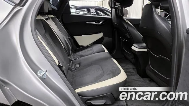 2022 Kia EV6 Long Range 4WD Sold VIN KNAC581CPNA045971 – photo 18