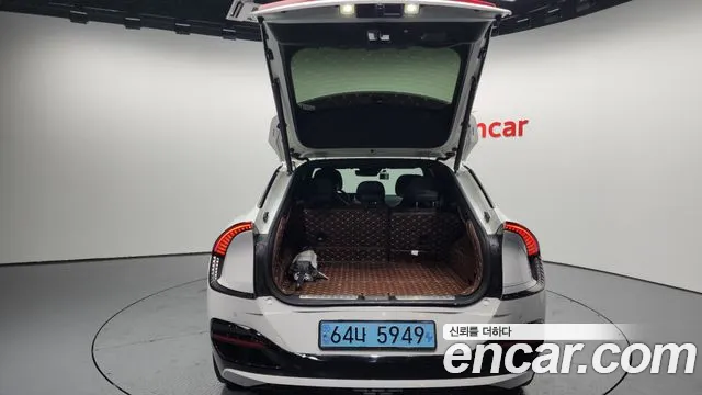 2022 Kia EV6 Long Range 4WD Sold VIN KNAC581CPNA046142 – interior seats