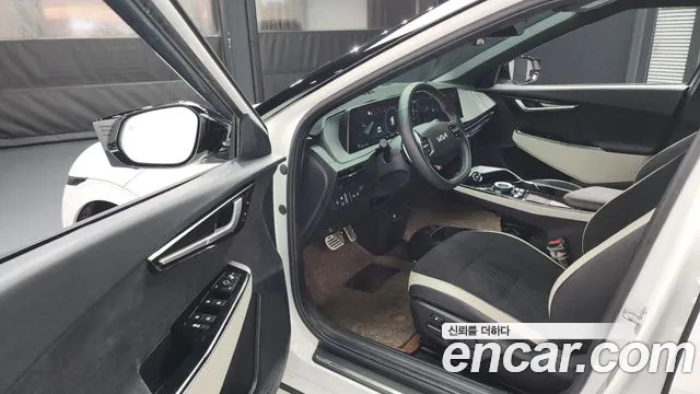 2022 Kia EV6 Long Range 4WD Sold VIN KNAC581CPNA046142 – photo 16