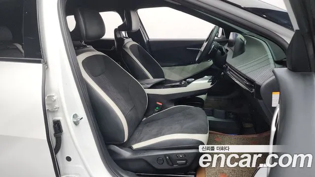 2022 Kia EV6 Long Range 4WD Sold VIN KNAC581CPNA046142 – photo 17