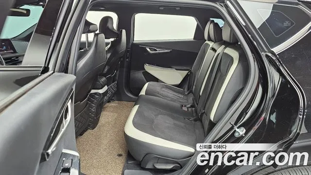 2022 Kia EV6 Long Range 4WD Sold VIN KNAC581CPNA051323 – dashboard